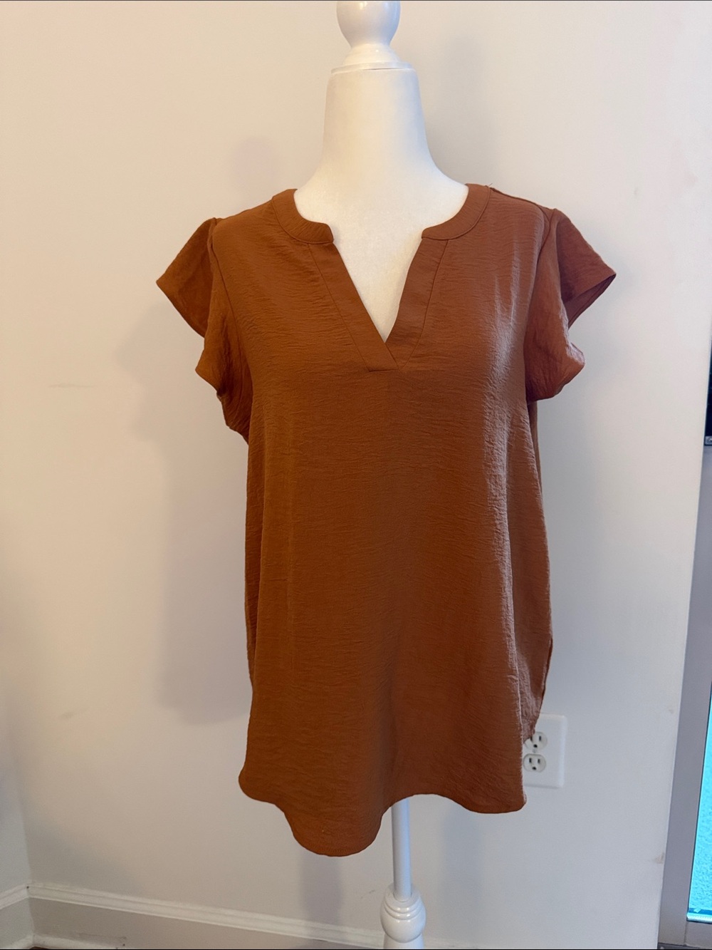 Adrianna Papell Rust Notch V-Neck Short Sleeve Tunic